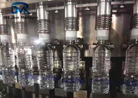 24-24-8 Wasser-Flaschenabfüllmaschine 3 in 1 Flüssigkeits-füllender und mit einer Kappe bedeckender Maschine